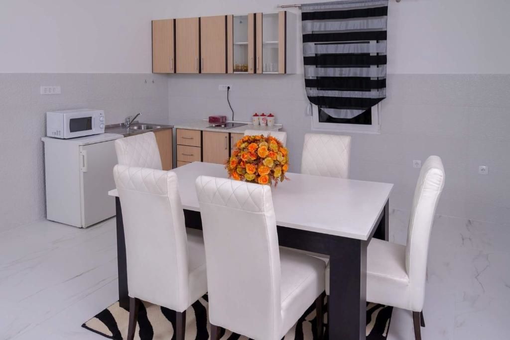 Апартаменты Apartman Mona Подгорица